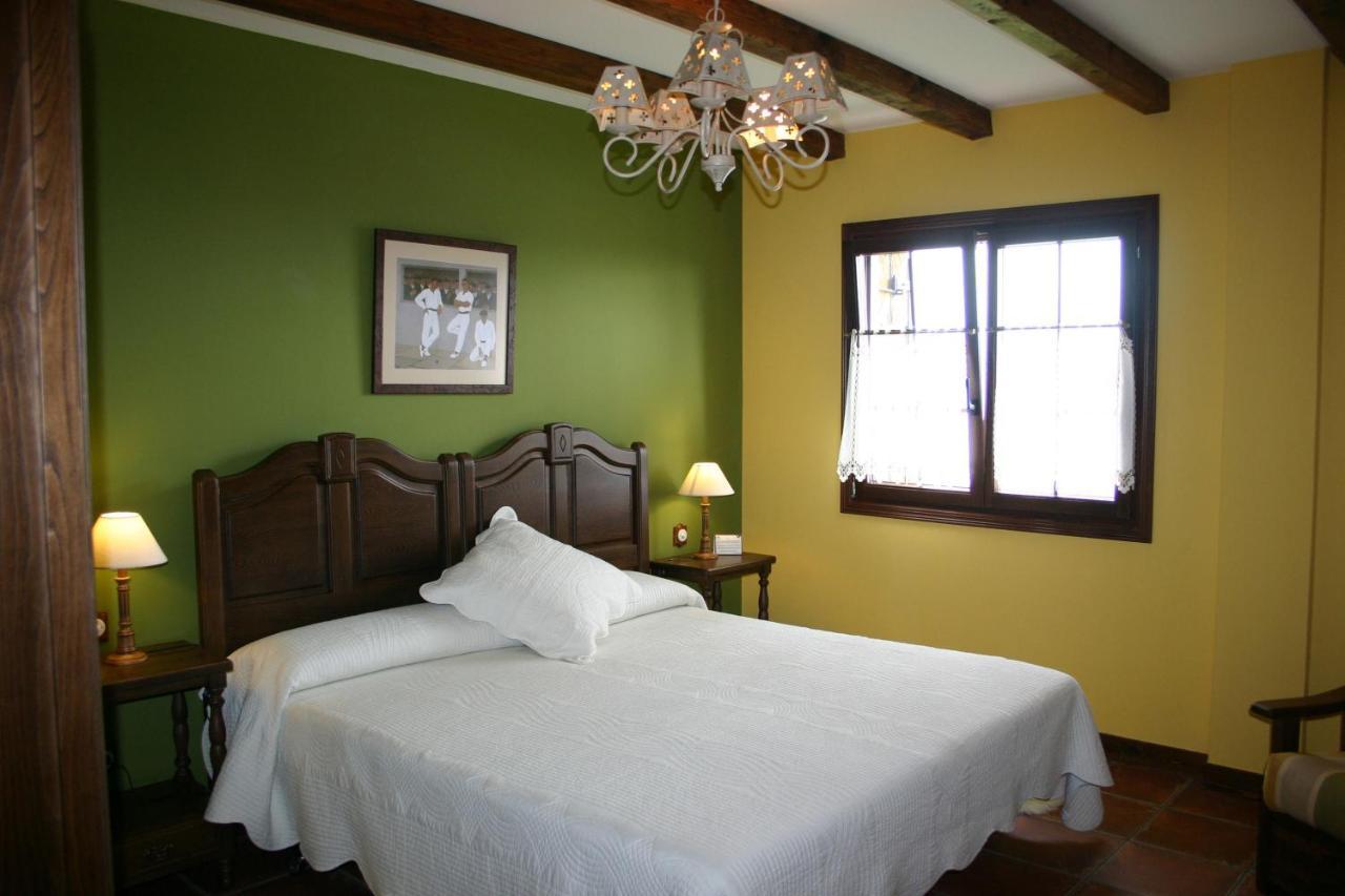 Eco Hotel Rural Lurdeia - Adults Only Bermeo Szoba fotó